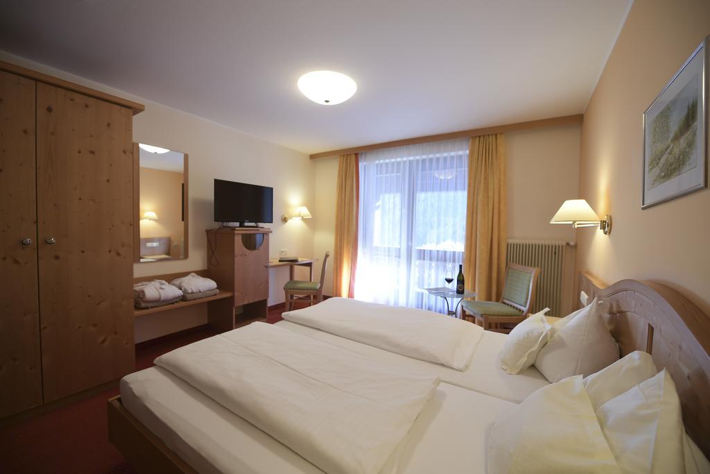 Landhotel Post (Adults Only) Heiligenblut Zewnętrze zdjęcie